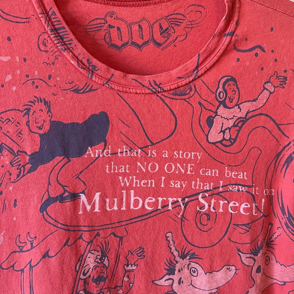 DR. SEUSS MULBERRY STREET T- SHIRT - Juniors size - Large - Picture 3 of 5